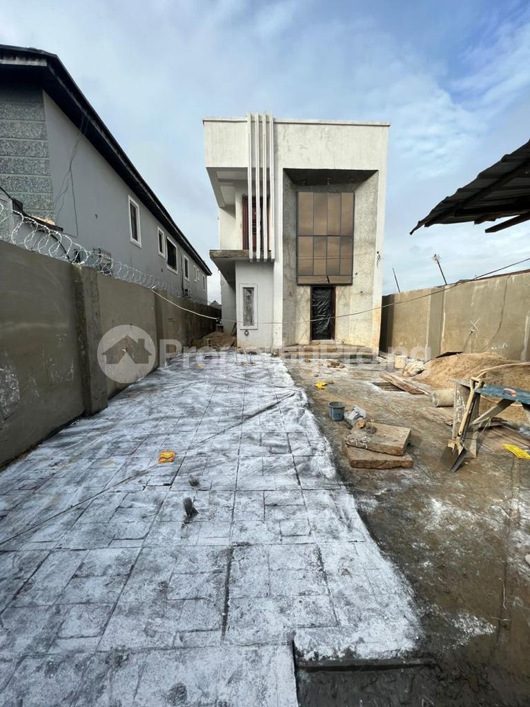 4 bedroom House for sale Olowora Ojodu Lagos