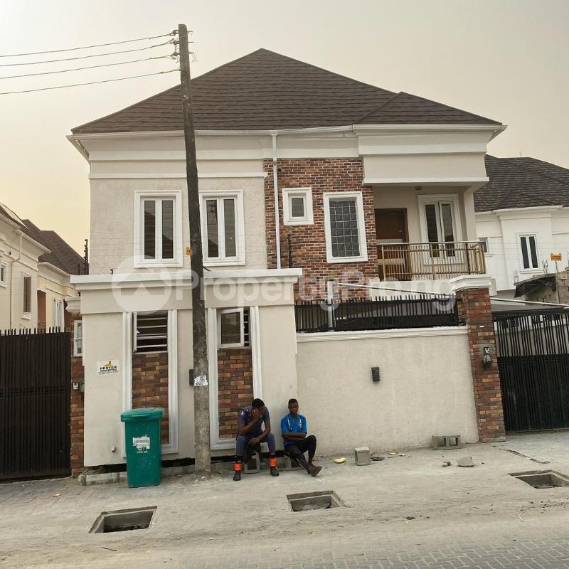 4 bedroom House for sale ... chevron Lekki Lagos