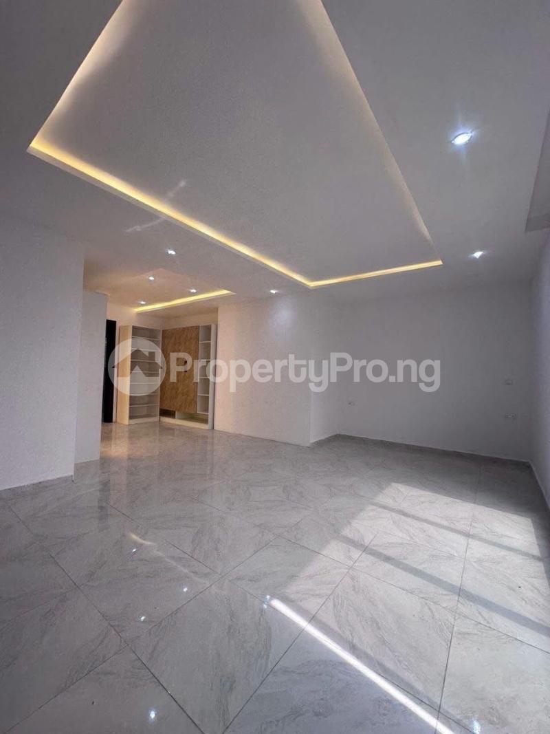 4 bedroom House for sale Ologolo Lekki Lagos