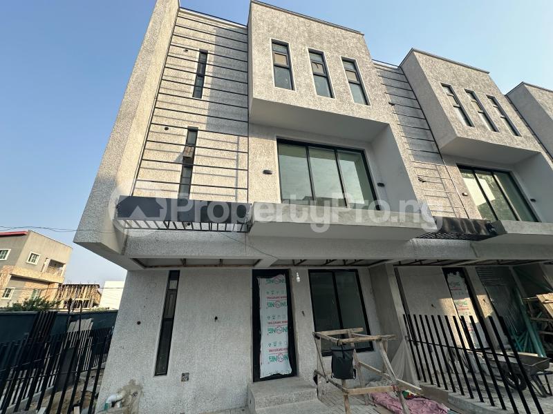 4 bedroom House for sale Ilasan Lekki Lagos