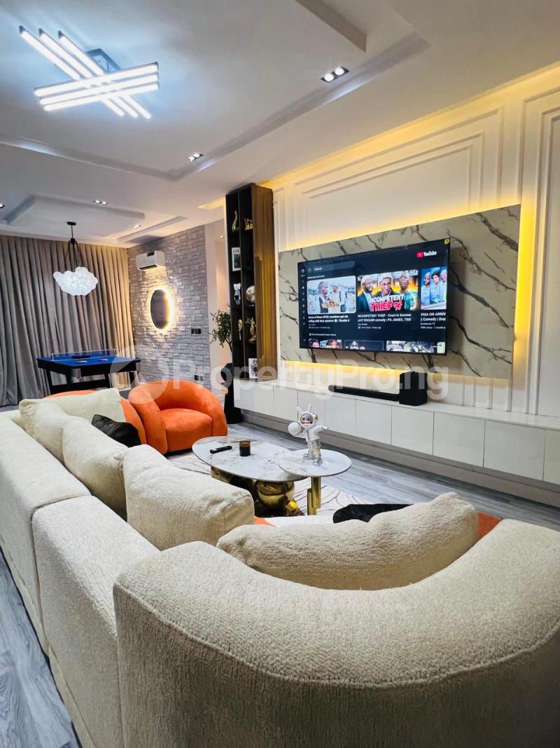 2 bedroom House for rent Ikate Lekki Lagos