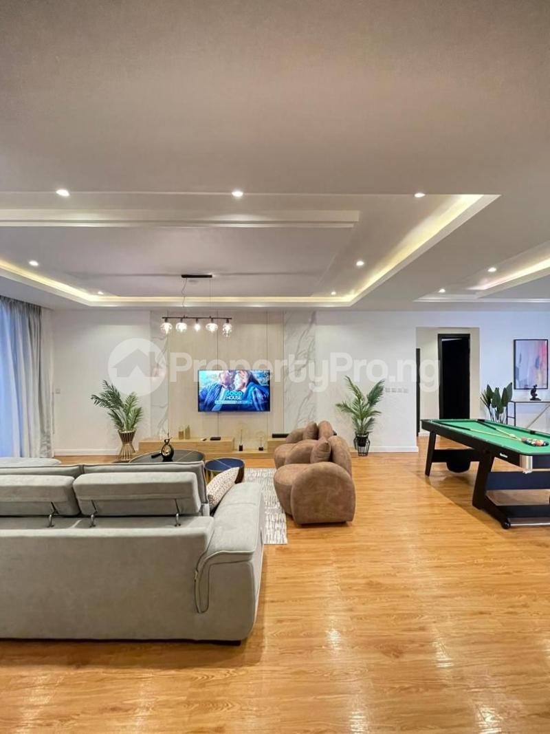 3 bedroom House for rent ONIRU Victoria Island Lagos