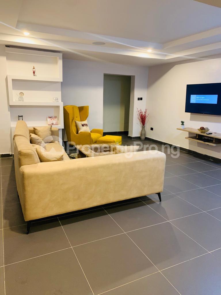 3 bedroom House for rent Behind Dowen College Lekki Phase 1 Lekki Lagos