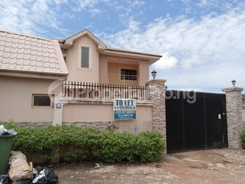 2 bedroom House for rent Olalekan Adigun Street, Labeodan Avenue Bodija Ibadan Oyo