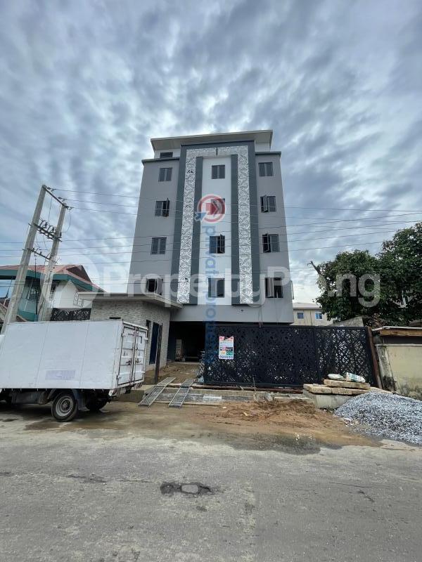 3 bedroom Flat / Apartment for sale Alagomeji Off Onike Yaba Road Alagomeji Yaba Lagos