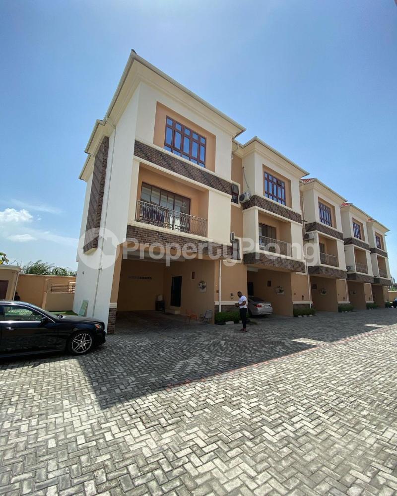 4 bedroom House for sale Osapa Lekki Lagos