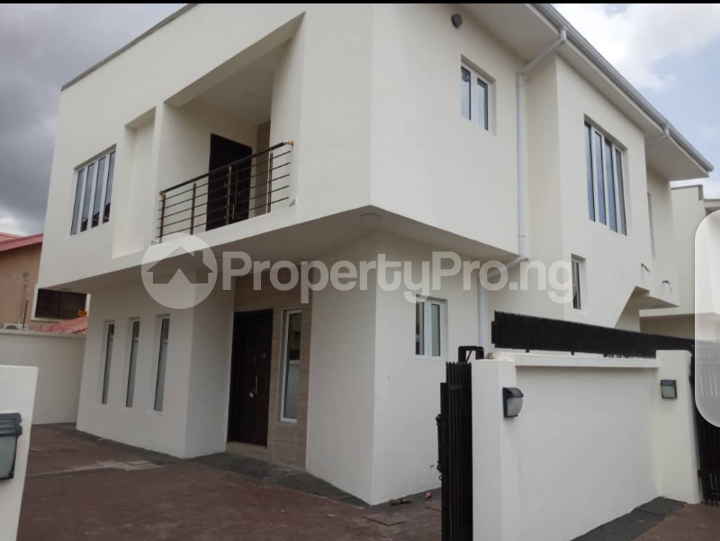 House for sale Omole phase 1 Ojodu Lagos