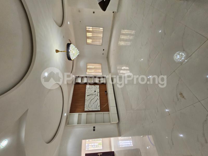 5 bedroom House for rent Along Von Garden Estate Road Lugbe Abuja