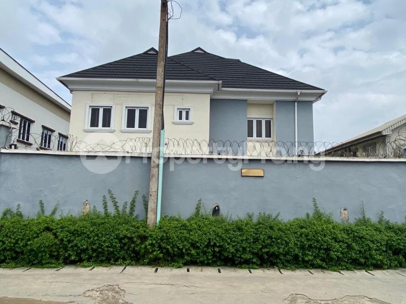 5 bedroom House for sale Alasia, Sallek Hotel Street, Opposite Lbs Ajah Lagos