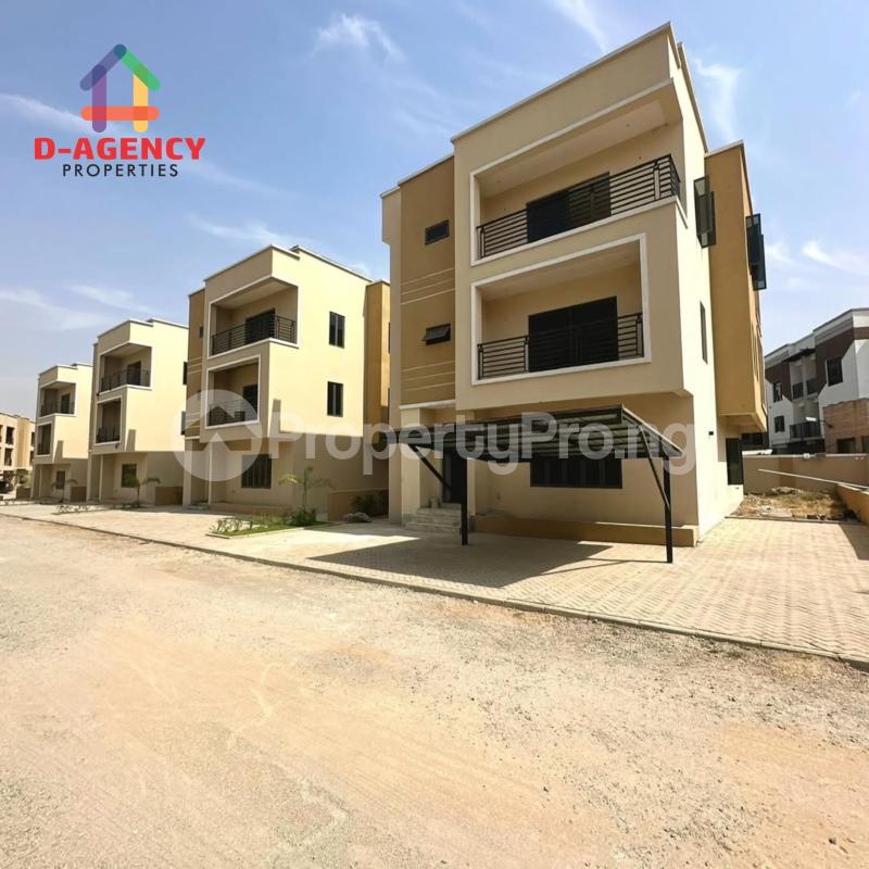 6 bedroom House for sale Jahi Abuja