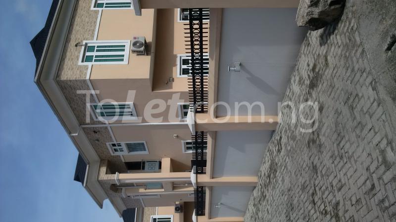 5 bedroom House for rent Abdul Rasaq Close Mende Maryland Lagos