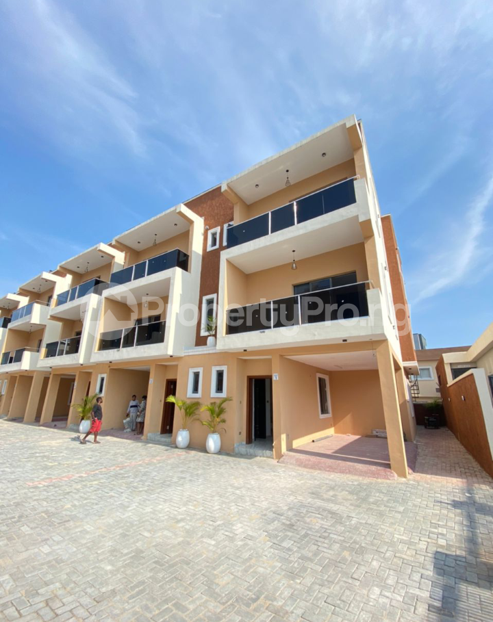 4 bedroom House for sale Lekki Lagos