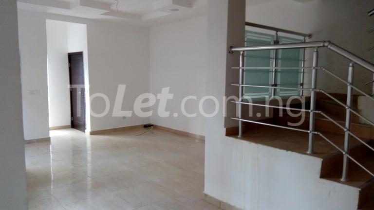 4 bedroom House for rent Behind Shoprite Lekki Lagos