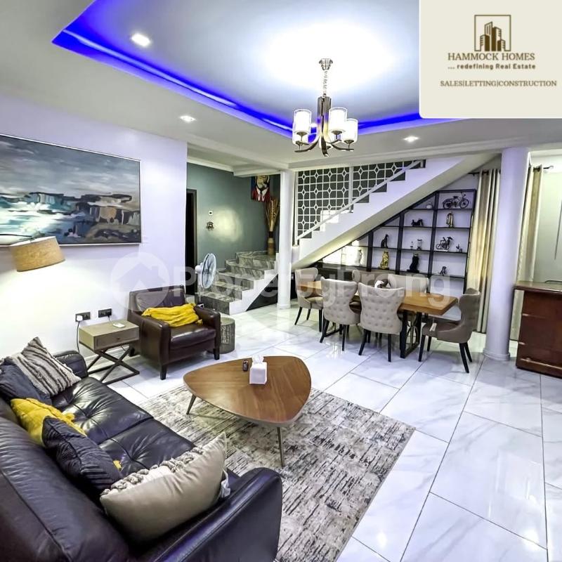 3 bedroom Flat / Apartment for shortlet Oshuntokun Avenue, Old Bodija Ibadan Oyo