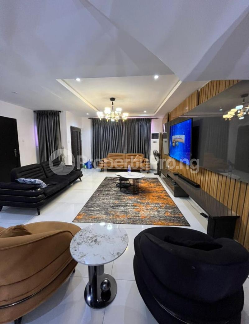 4 bedroom House for rent Mobil Road Ajah Lagos