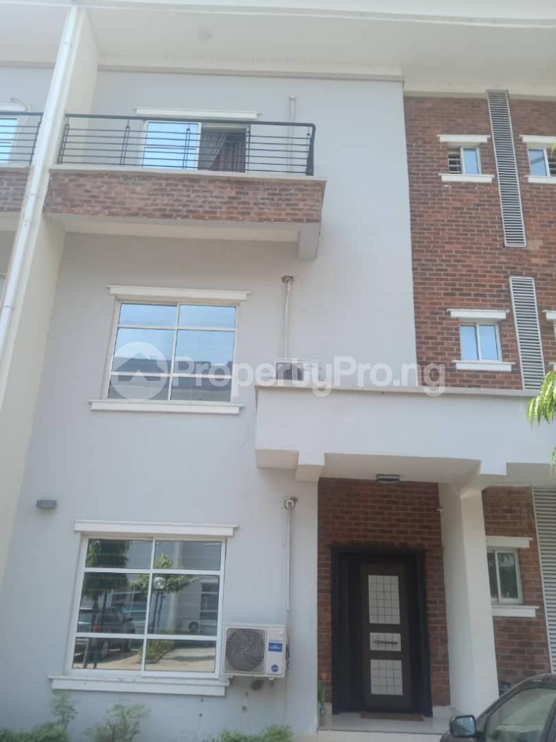 4 bedroom House for sale Off Prince Olanrewaju Elegushi Road, Ilasan Lekki Lagos