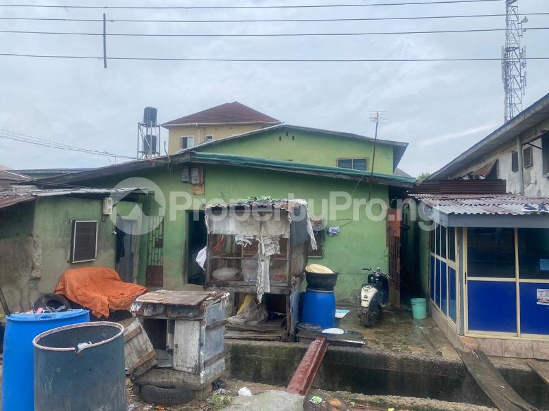House for sale Off Olorunkemi Str, Shomolu Bariga Lagos