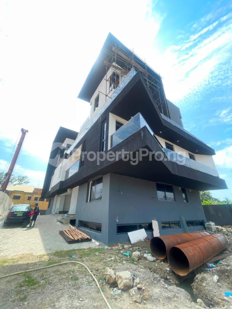 4 bedroom House for sale Ikoyi Lagos