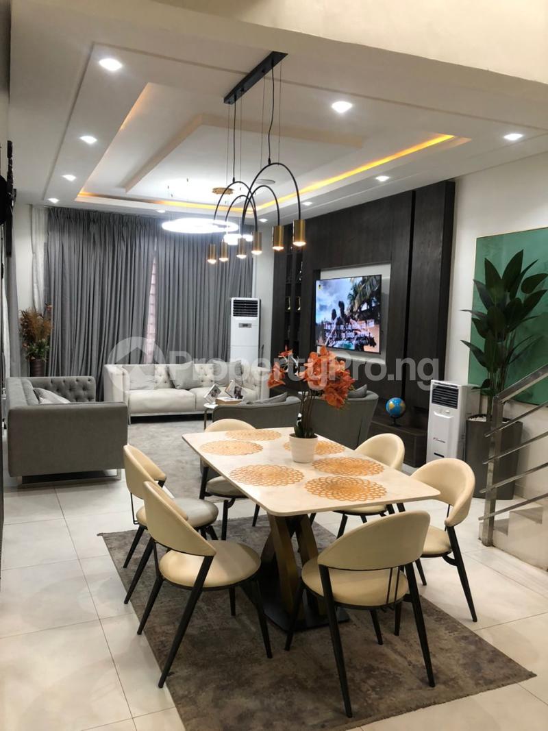 4 bedroom House for shortlet Ologolo Lekki Lagos