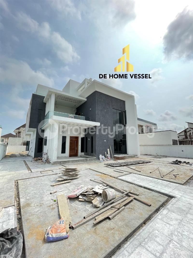 6 bedroom House for sale ...,. Osapa london Lekki Lagos