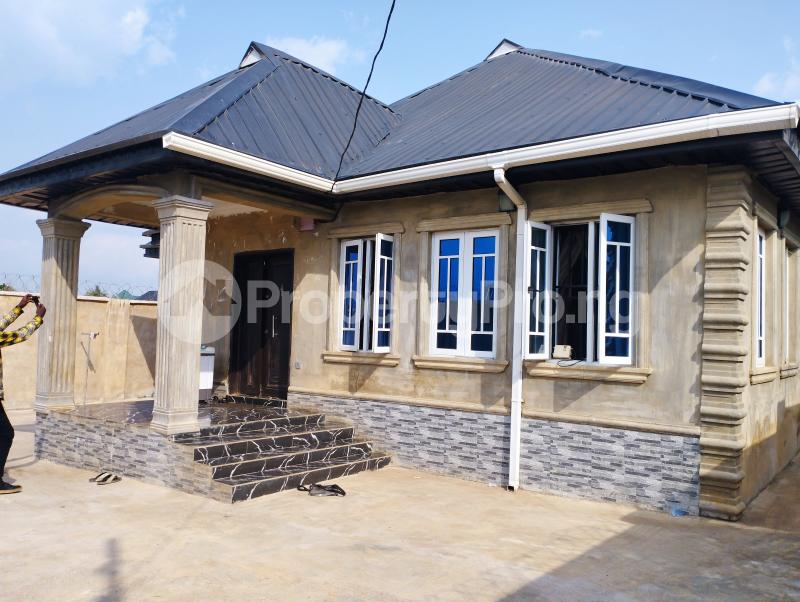 3 bedroom House for sale Asunle Akala Express Ibadan Oyo - 7