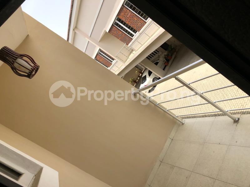 4 bedroom House for rent Orchid Road chevron Lekki Lagos