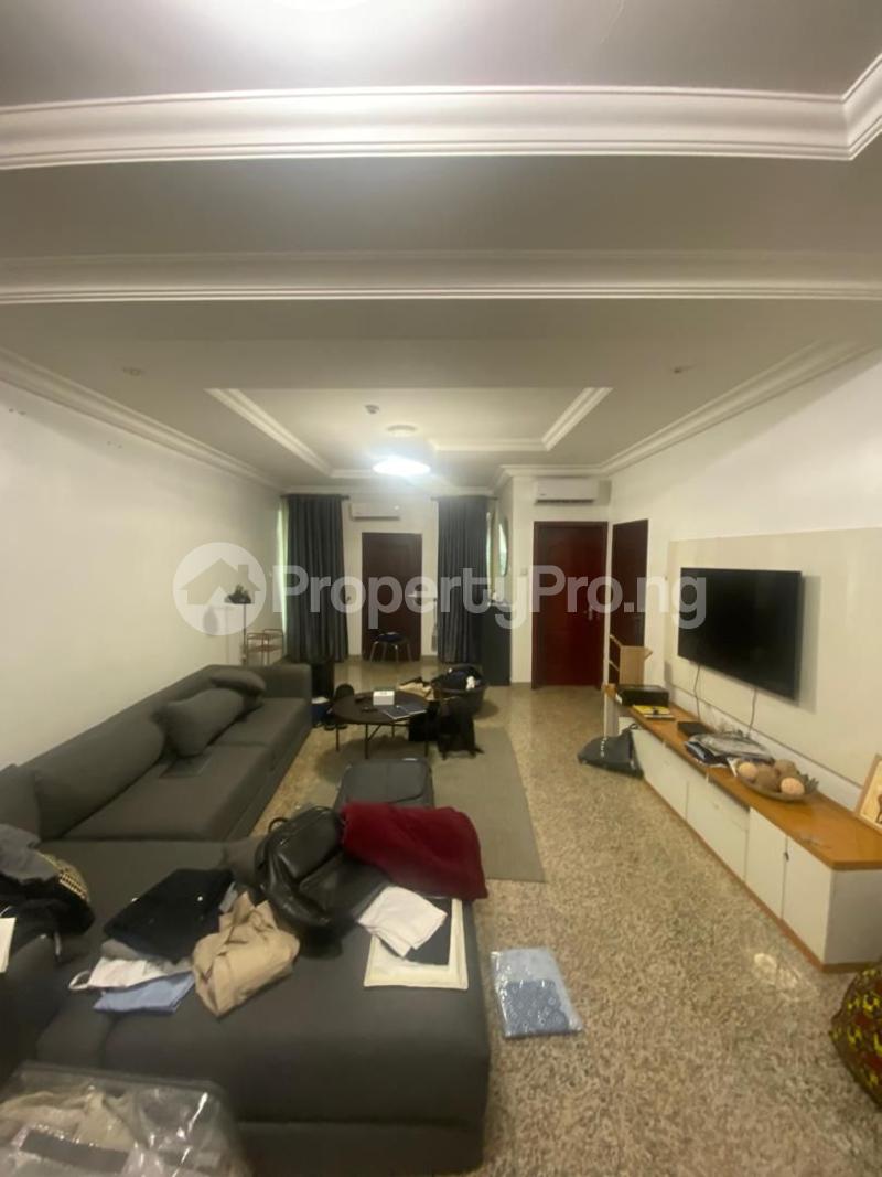 3 bedroom Flat / Apartment for rent ONIRU Victoria Island Lagos