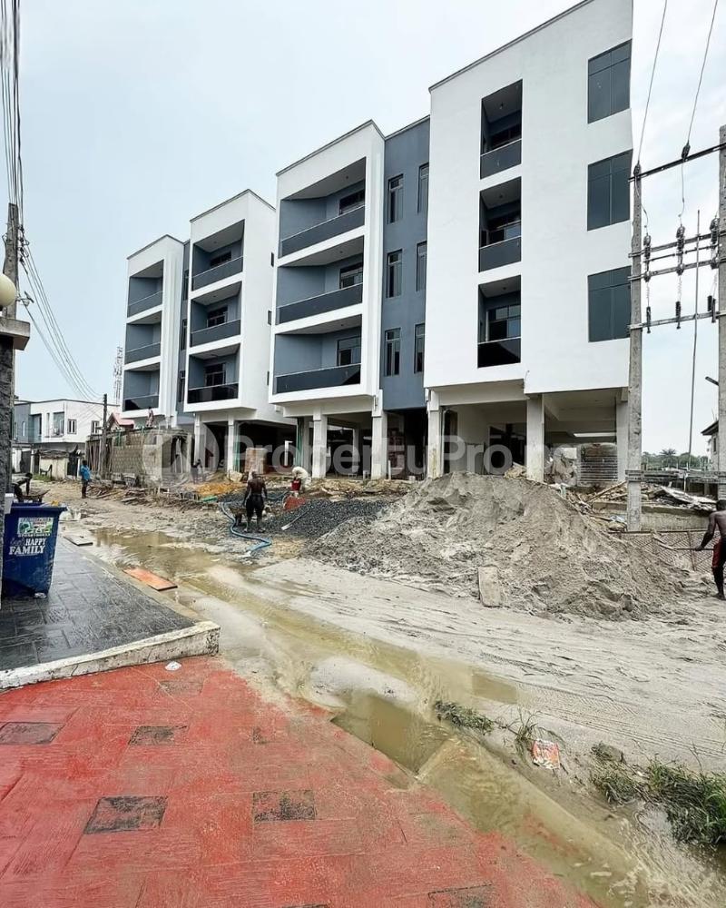 3 bedroom House for sale 2nd Toll Gate orchid Lekki Lagos