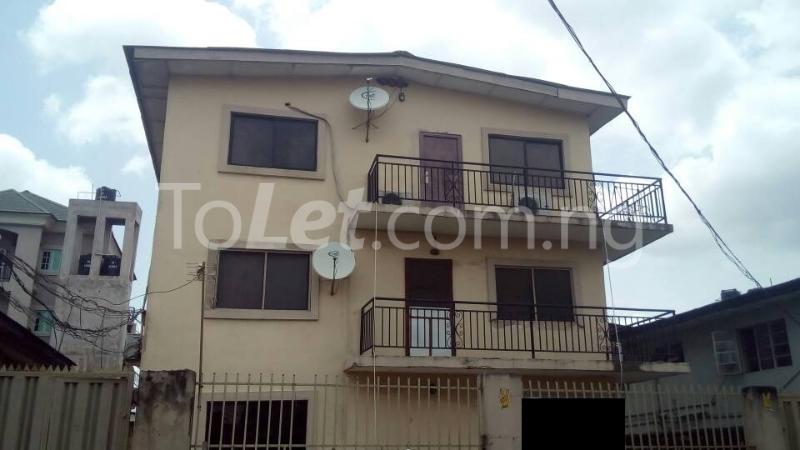 3 bedroom Flat / Apartment for rent 47 Adebayo Makudu Street, Tetrazzini Environs Anthony Village Maryland Lagos