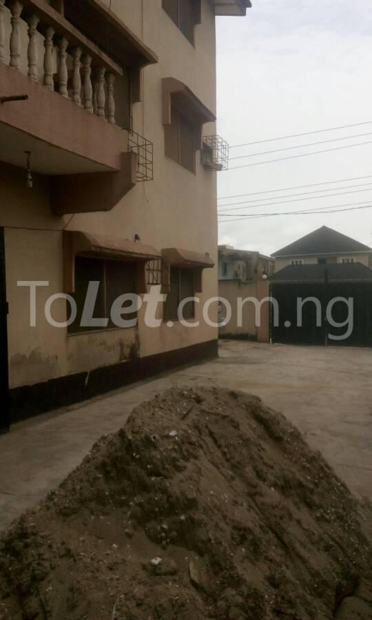 3 bedroom Flat / Apartment for rent 20 Community Road Akoka Yaba Lagos