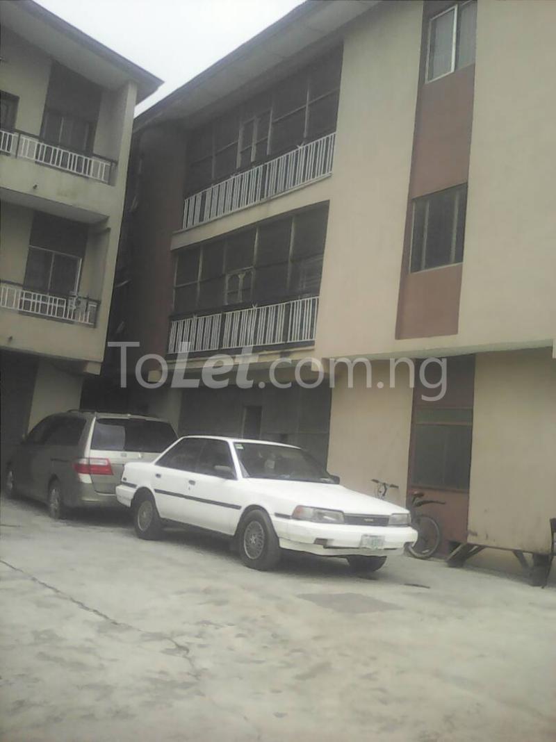 3 bedroom Flat / Apartment for rent Ebun Street Fola Agoro Yaba Lagos