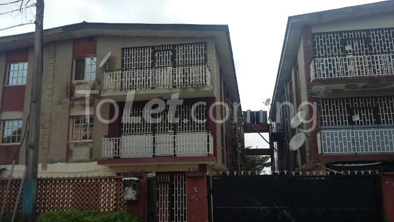 3 bedroom Flat / Apartment for rent Balogun Agbaje Street Ifako-gbagada Gbagada Lagos