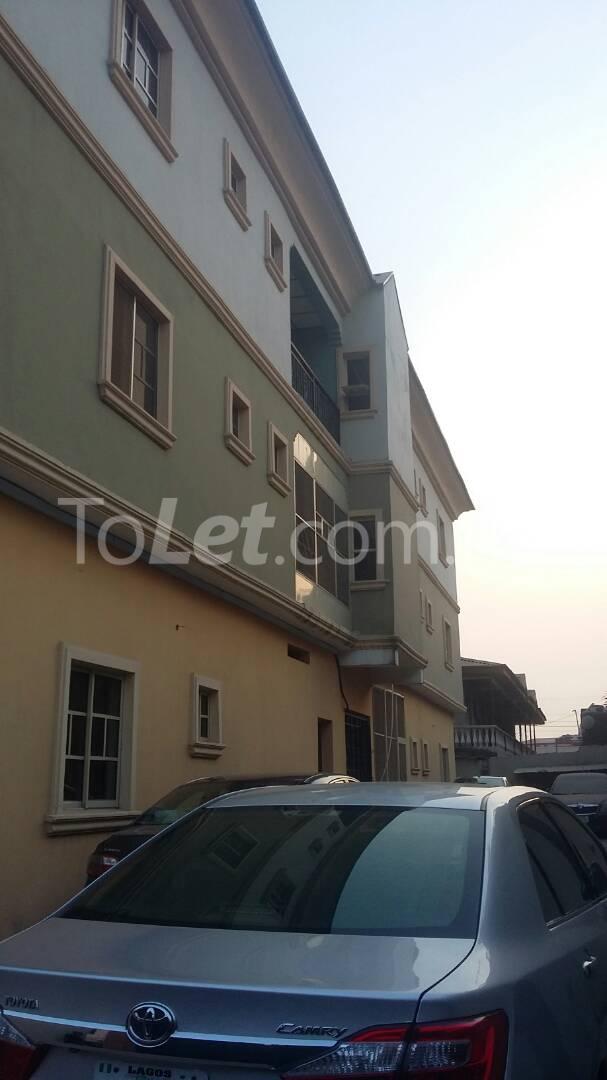 3 bedroom Flat / Apartment for rent 10, Bakare Dawodu Street Ifako-gbagada Gbagada Lagos