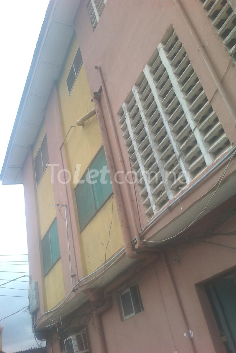 3 bedroom Flat / Apartment for rent Abiodun Komolafe Ago palace Okota Lagos
