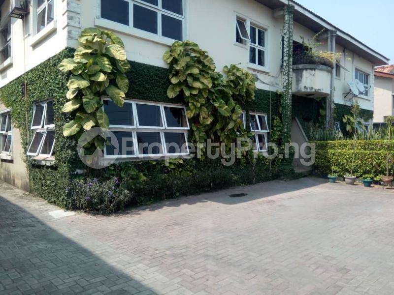 3 bedroom Flat / Apartment for rent . Lekki Phase 1 Lekki Lagos