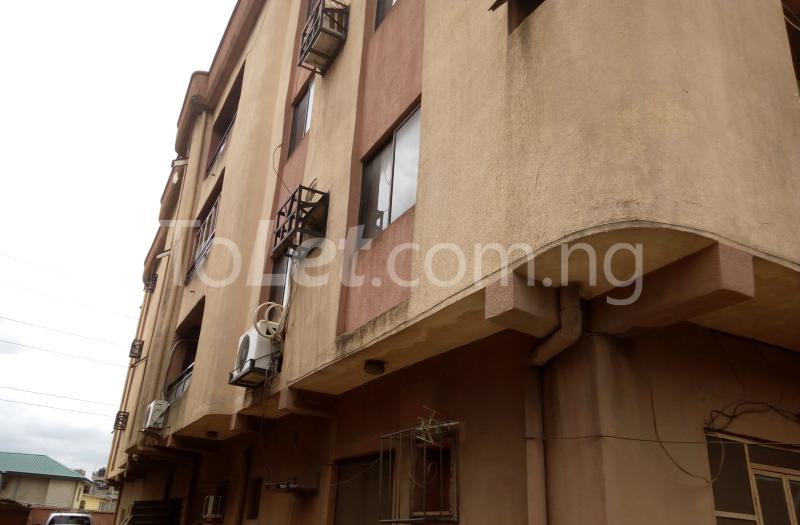 3 bedroom Commercial Property for rent Shonikan Aguda Surulere Lagos