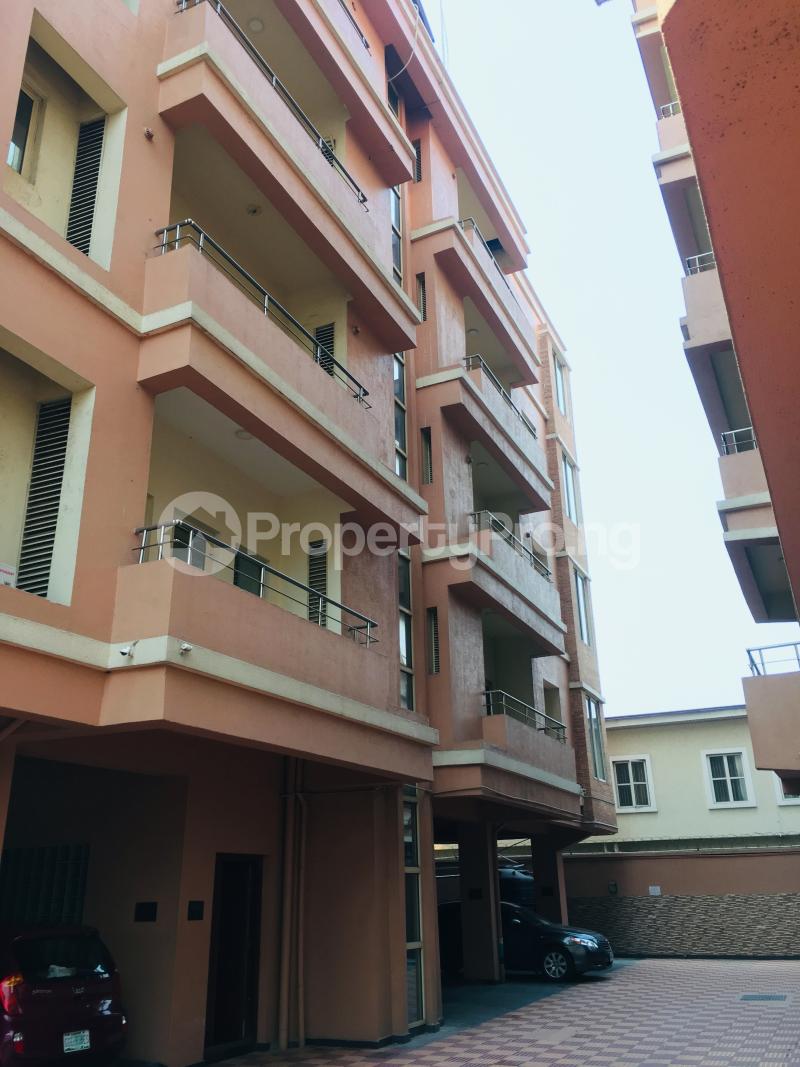 3 bedroom Flat / Apartment for rent ONIRU Victoria Island Lagos