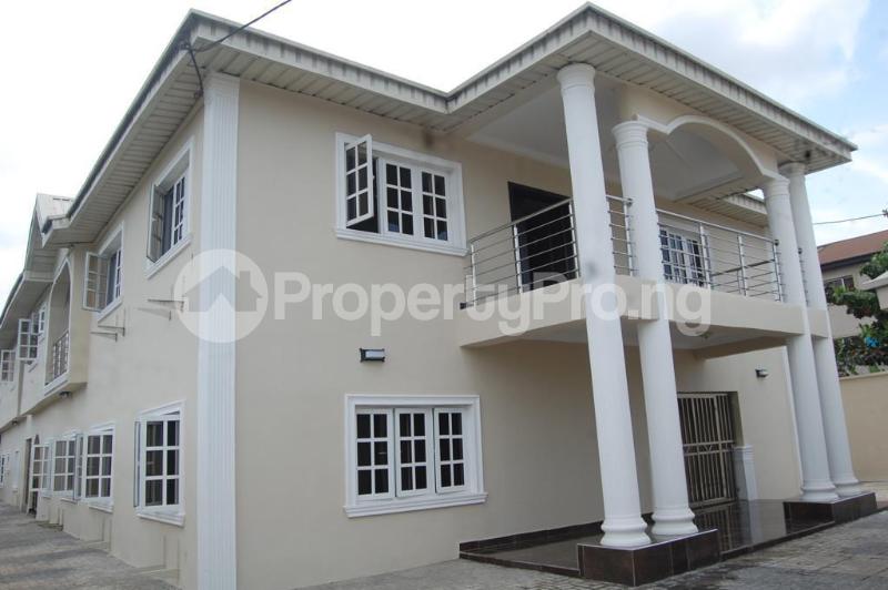 3 bedroom Flat / Apartment for rent Mafoluku Oshodi Lagos