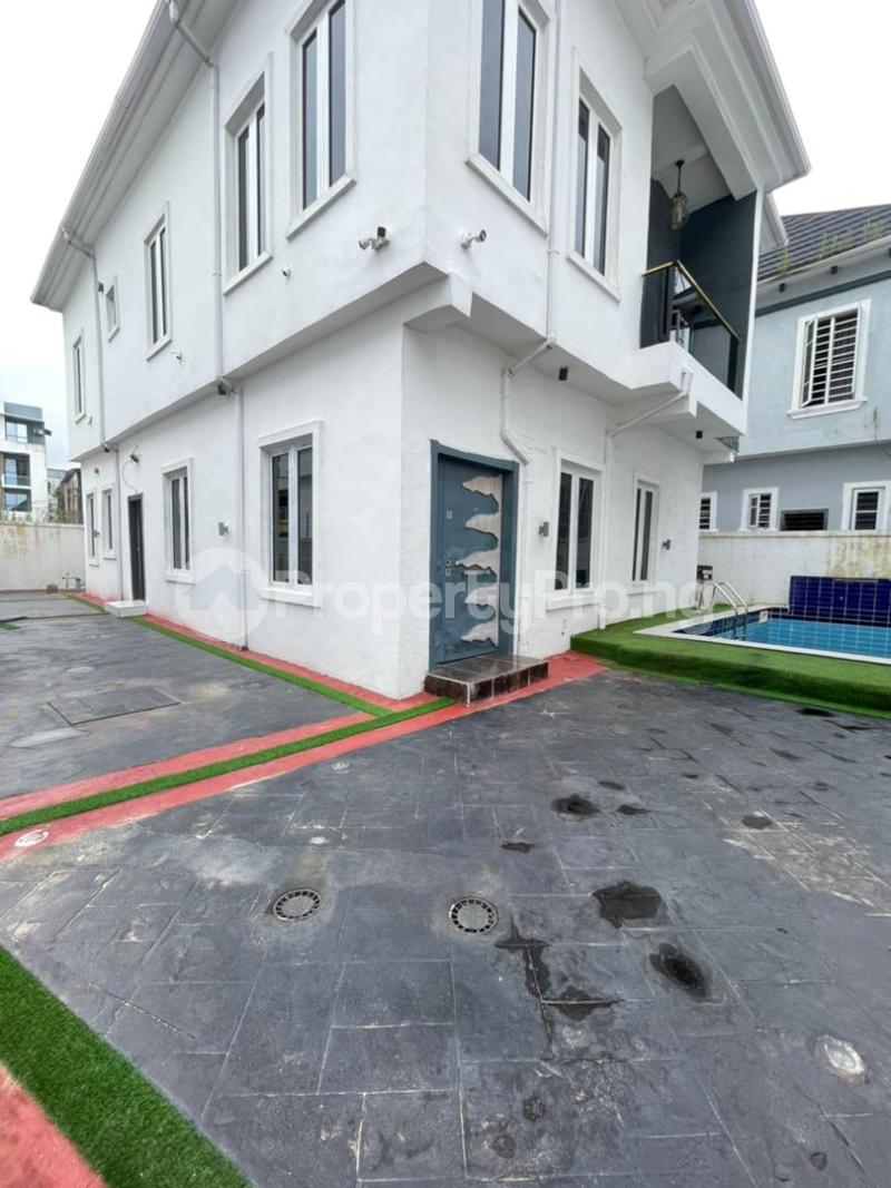 3 bedroom Flat / Apartment for rent Mafoluku Oshodi Lagos