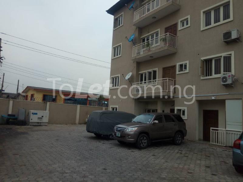 3 bedroom Flat / Apartment for rent Off Oluwaleimu Street, Allen Avenue Ikeja Lagos