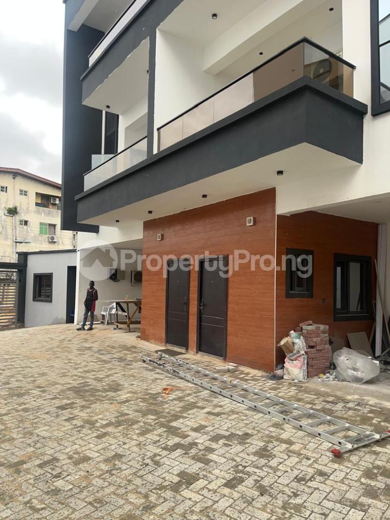 4 bedroom House for rent Allen Avenue Ikeja Lagos