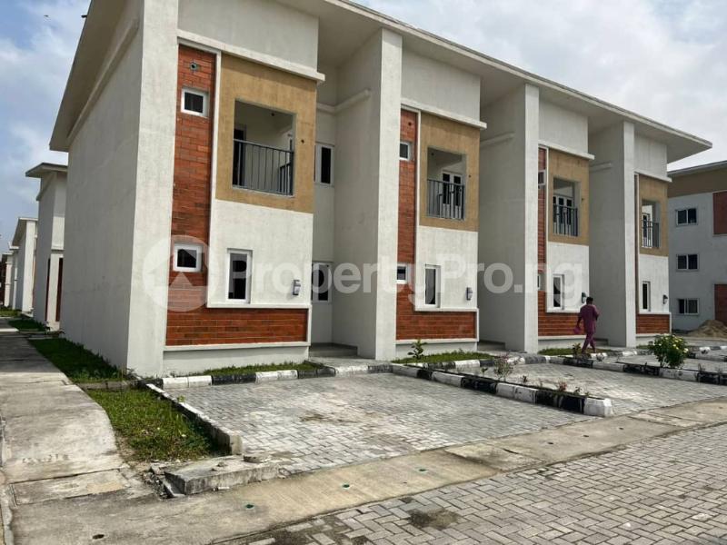 4 bedroom House for rent Urban Shelter Abraham adesanya estate Ajah Lagos
