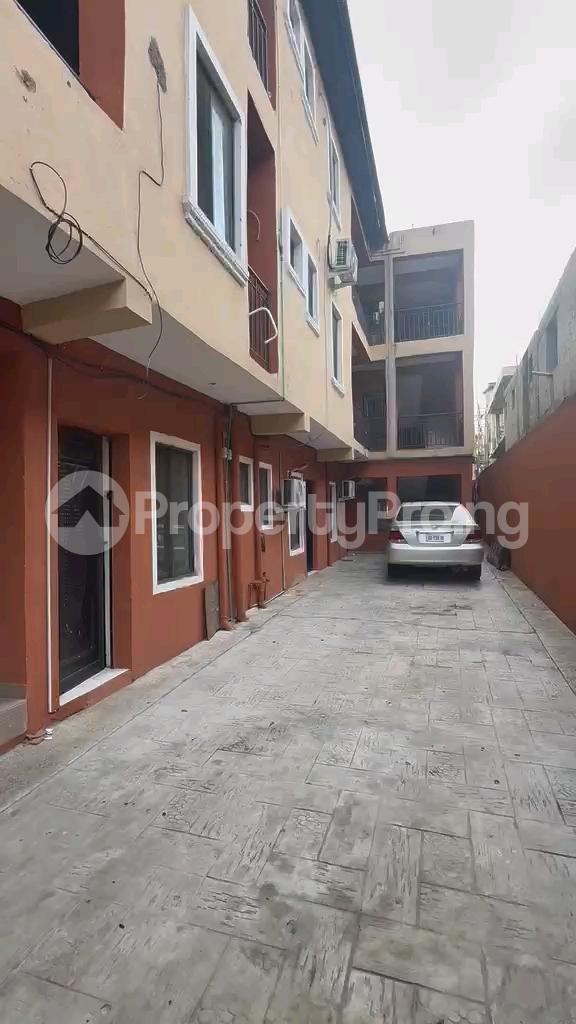1 bedroom Flat / Apartment for rent Shomolu Shomolu Lagos
