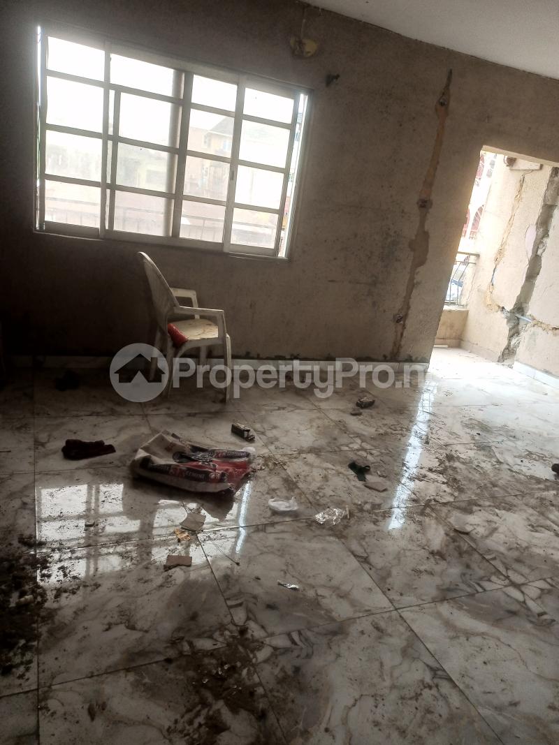 3 bedroom Flat / Apartment for rent Street Ifako-gbagada Gbagada Lagos