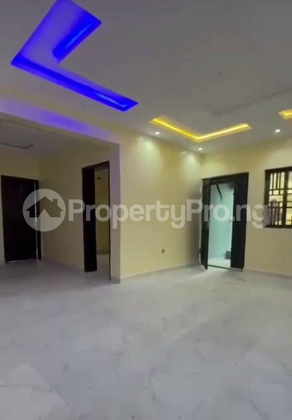 2 bedroom House for rent Surulere Lagos