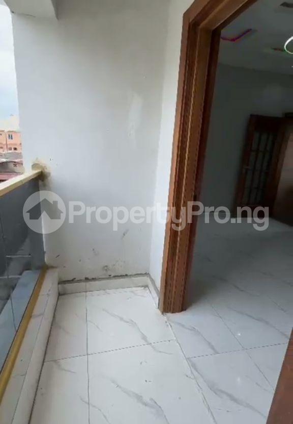 3 bedroom House for rent Lawanson Surulere Lagos