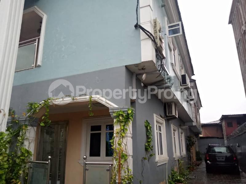 3 bedroom Flat / Apartment for rent Ilupeju Lagos