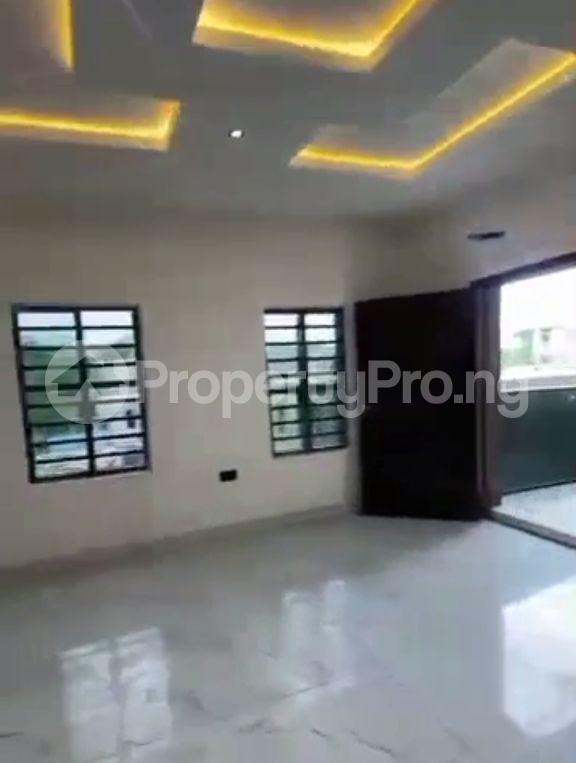 2 bedroom House for rent Yaba Lagos