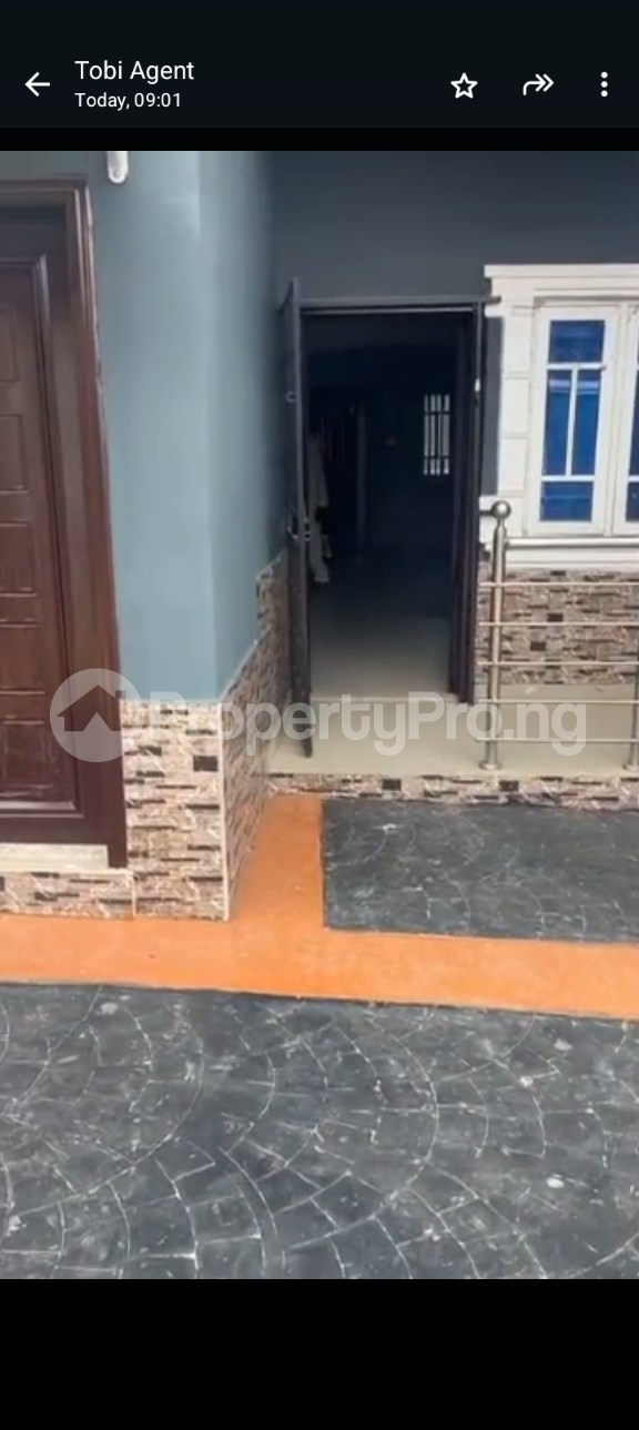 3 bedroom House for rent Martins Akute Yakoyo/Alagbole Ojodu Lagos