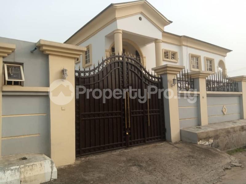 4 bedroom House for rent Maplewood Estate Oko oba Agege Lagos (PID